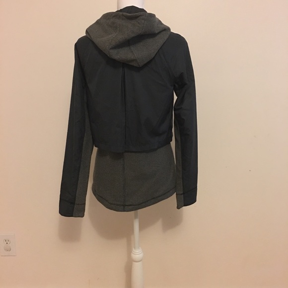 Under Armour Cold Gear Zip Up Hoodie Jacket sz S - Picture 3 of 3